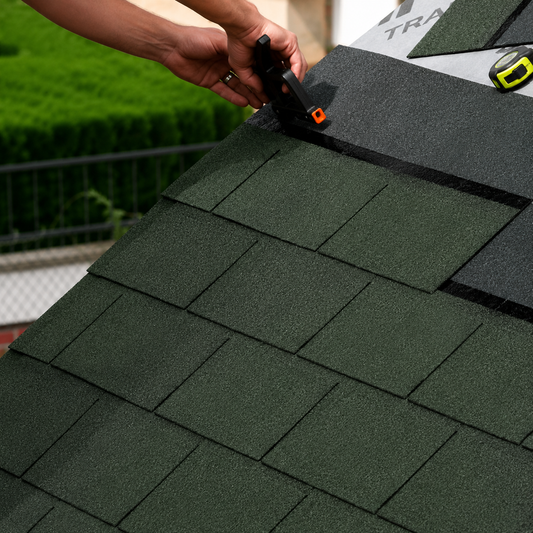 Teja asfáltica verde para techumbre 100x33,3cm · rinde 3,1m²